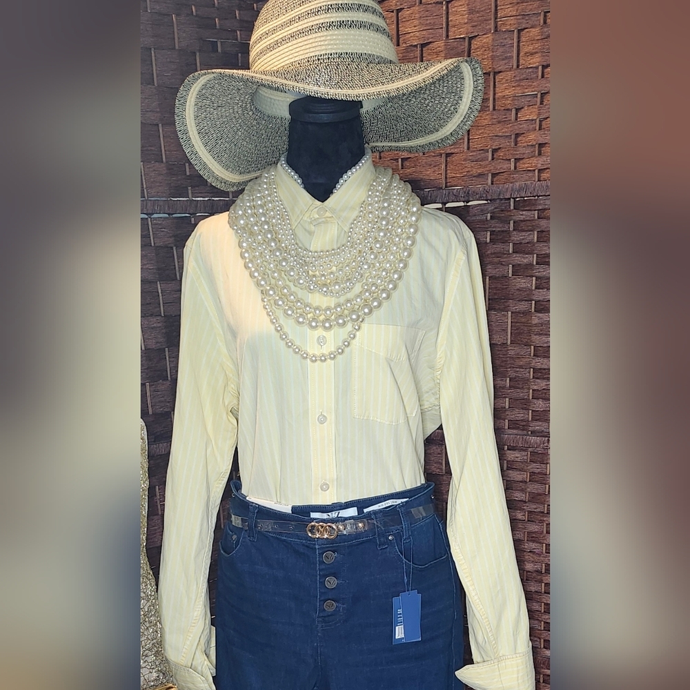 MENS  Ruehl No.925 Yellow Striped Button Down Shirt